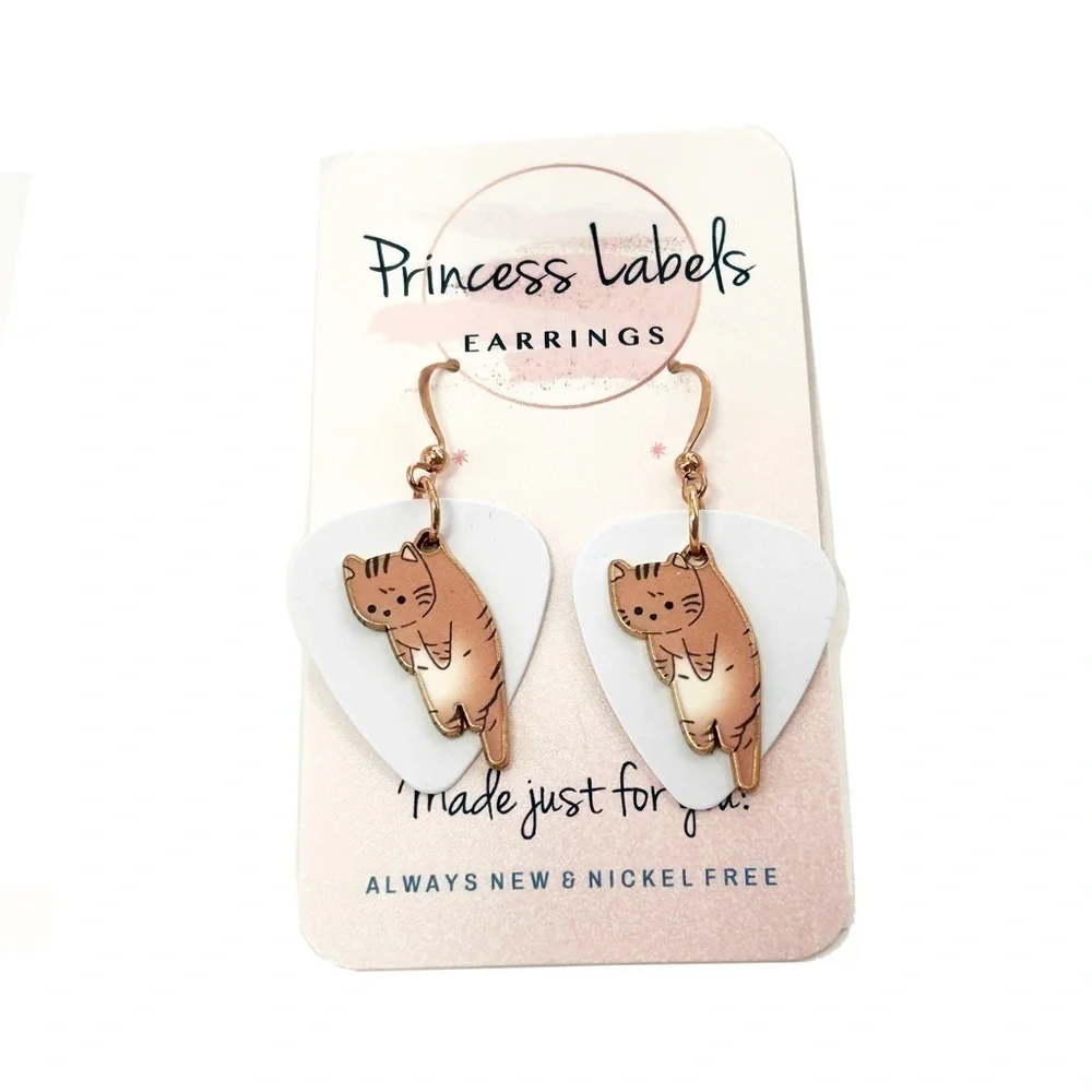 HAND Crafted Earrings Repurposed Guitar picks Tabby Kitty Charm Pendant - Picture 5 of 7